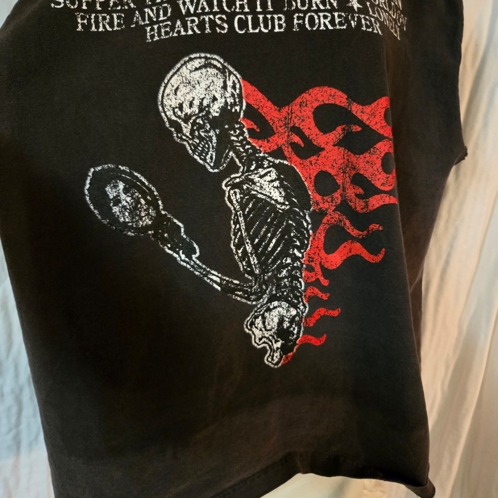 Edgy Graphic Men's Tee in Black and Red - Picture 5 of 7